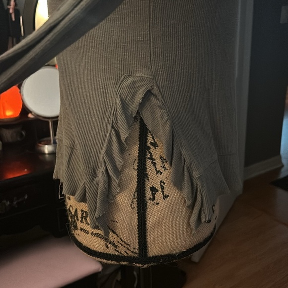 Art class long sleeve - Picture 3 of 3